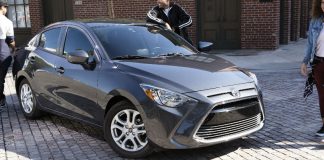 2017 Toyota Yaris iA