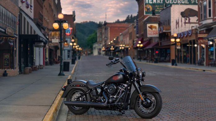 '25 Deadwood lead 2